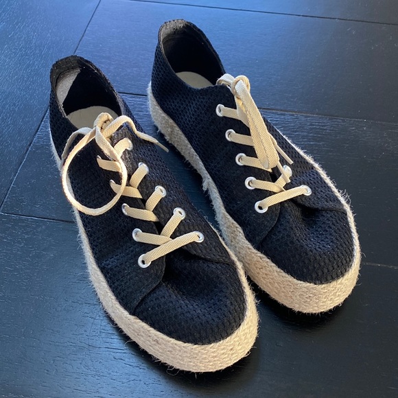 Restricted Lace Up Shoes. Platform Black Fabric with Tan Weave. Size 10 - Picture 1 of 9